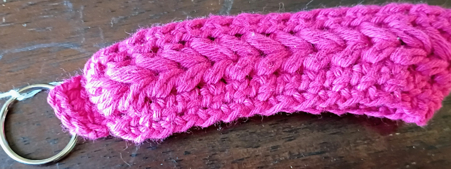Crochet puff wristlet keychain