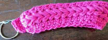 Crochet puff wristlet keychain