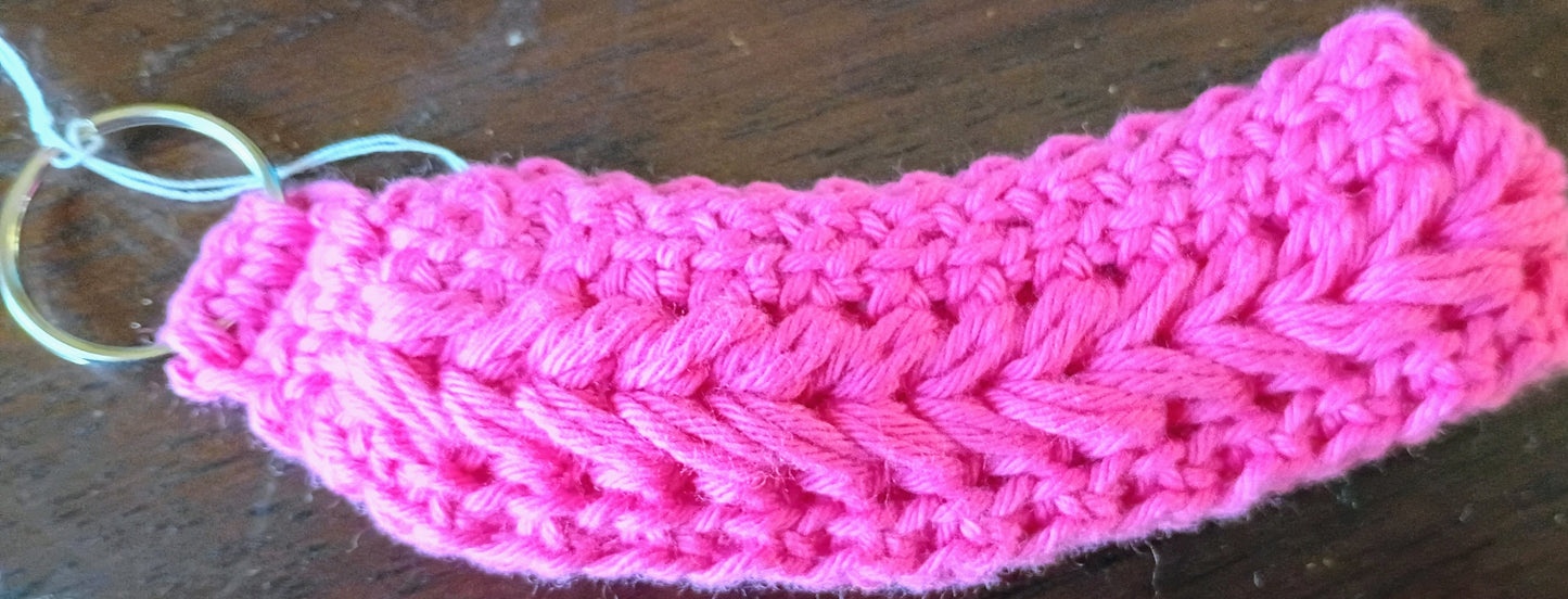 Crochet puff wristlet keychain