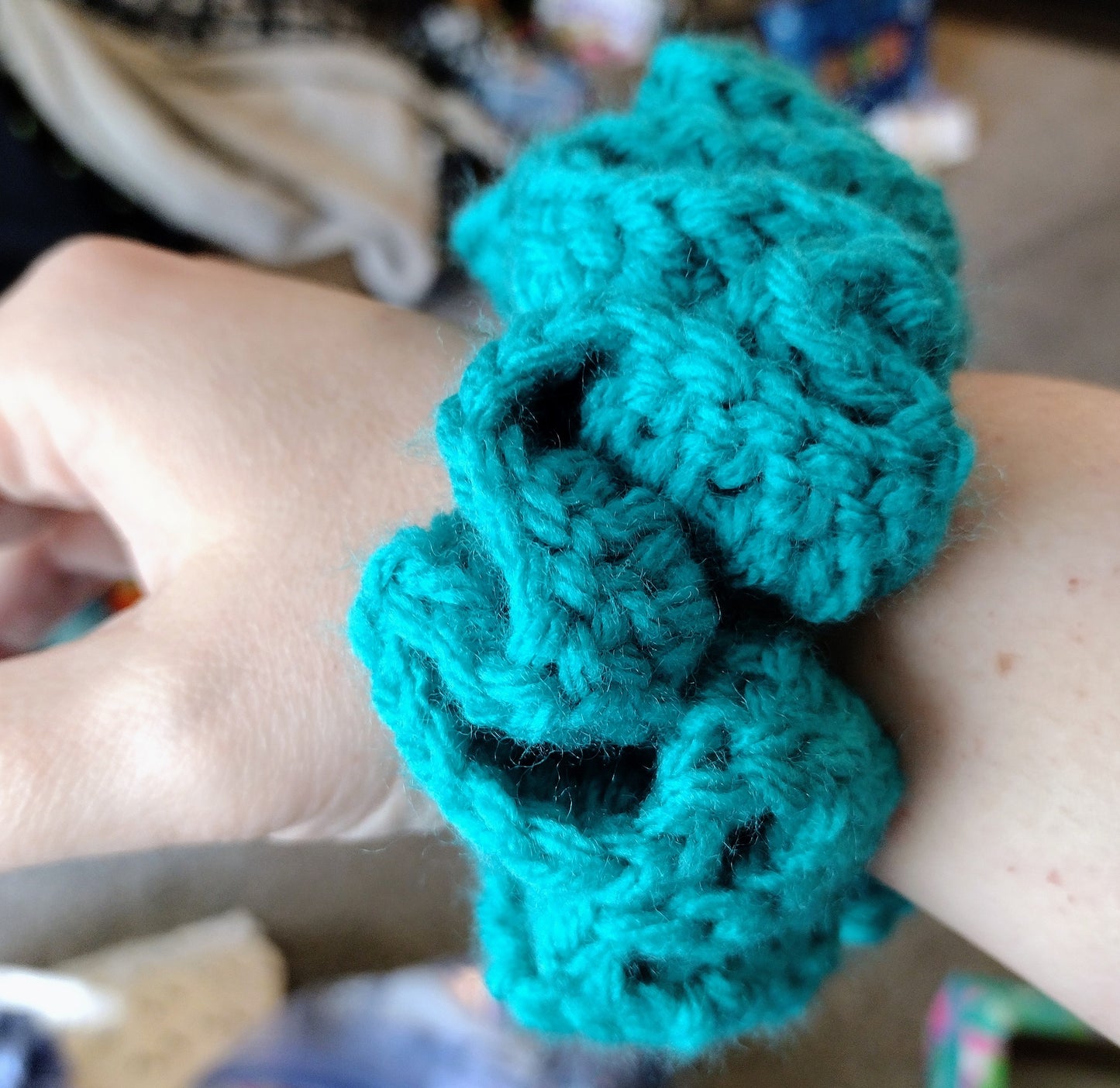 Crocheted hair scrunchie